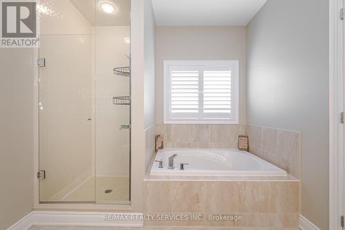 31 Humberstone Crescent, Brampton (Northwest Brampton), ON - Indoor Photo Showing Bathroom