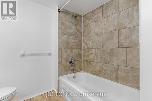 205 - 25 Trailwood Drive, Mississauga, ON - Indoor Photo Showing Bathroom