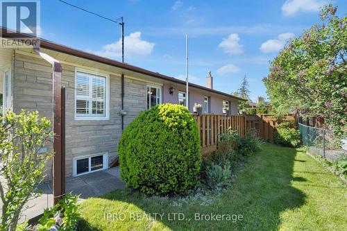 399 Renforth Drive, Toronto (Eringate-Centennial-West Deane), ON - Outdoor