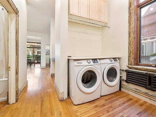 Salle de lavage - 83 Boul. St-Joseph O., Montréal (Le Plateau-Mont-Royal), QC - Indoor Photo Showing Laundry Room