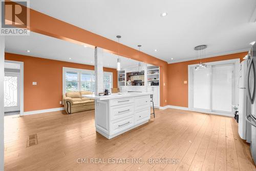 2 Dana Court, Brampton, ON - Indoor Photo Showing Kitchen