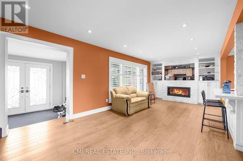 2 Dana Court, Brampton (Southgate), ON - Indoor With Fireplace