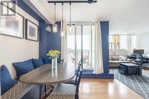 909 - 2900 Battleford Road, Mississauga, ON - Indoor Photo Showing Dining Room