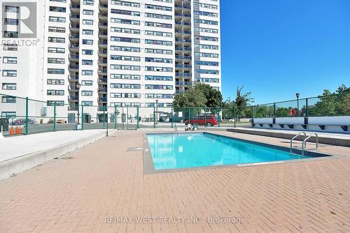 909 - 2900 Battleford Road, Mississauga (Meadowvale), ON - Outdoor With In Ground Pool