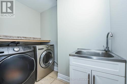 236 Fernforest Drive W, Brampton (Sandringham-Wellington), ON - Indoor Photo Showing Laundry Room