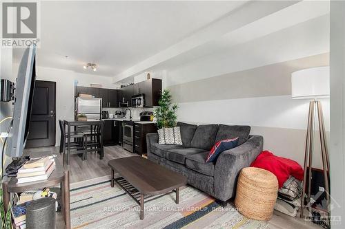 116 - 429 Kent Street, Ottawa, ON - Indoor Photo Showing Living Room