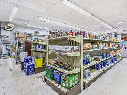 IntÃ©rieur - 9260 Boul. Lacordaire, Montréal (Saint-Léonard), QC 