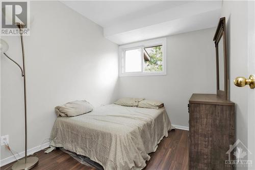 114 Mcclintock Way, Ottawa, ON - Indoor Photo Showing Bedroom