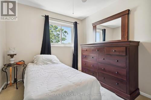 120 - 2315 Bromsgrove Road, Mississauga (Clarkson), ON - Indoor Photo Showing Bedroom