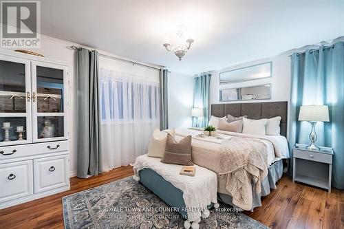 226 Angeline Street N, Kawartha Lakes (Lindsay), ON - Indoor Photo Showing Bedroom