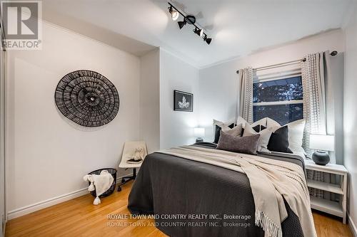 226 Angeline Street N, Kawartha Lakes (Lindsay), ON - Indoor Photo Showing Bedroom