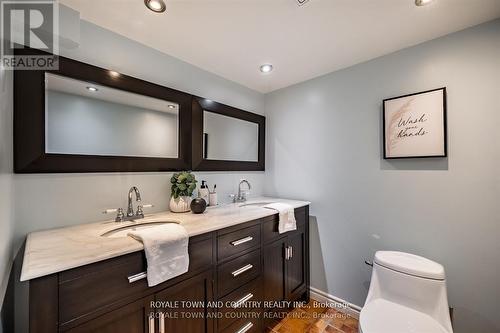 226 Angeline Street N, Kawartha Lakes (Lindsay), ON - Indoor Photo Showing Bathroom