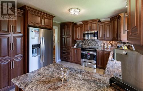 39 Donna Road, Paradise, NL - Indoor Photo Showing Kitchen With Upgraded Kitchen