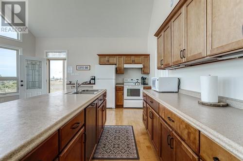 22 Grady'S Point Road, Bauline East, NL - Indoor Photo Showing Kitchen With Double Sink