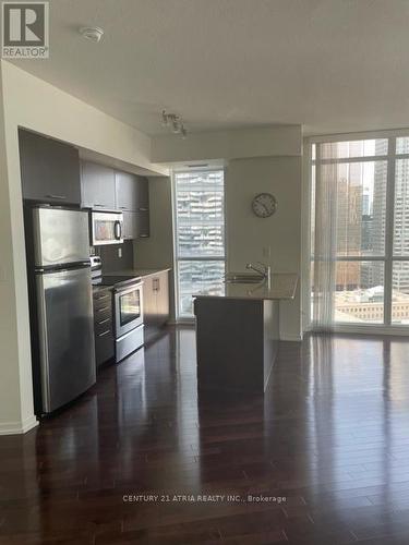 2008 - 65 Bremner Boulevard, Toronto (Waterfront Communities), ON - Indoor Photo Showing Kitchen With Stainless Steel Kitchen