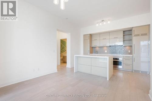 4309 - 65 St Mary Street, Toronto (Bay Street Corridor), ON - Indoor Photo Showing Kitchen