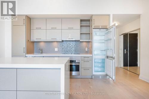 4309 - 65 St Mary Street, Toronto (Bay Street Corridor), ON - Indoor Photo Showing Kitchen