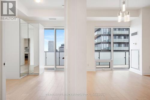 4309 - 65 St Mary Street, Toronto (Bay Street Corridor), ON - Indoor Photo Showing Other Room