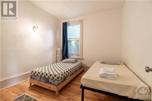 77 Florence Street, Ottawa, ON - Indoor Photo Showing Bedroom