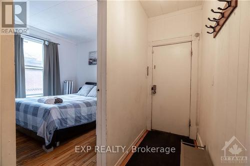 77 Florence Street, Ottawa, ON - Indoor Photo Showing Bedroom