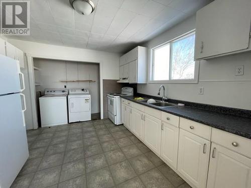 16 King Street North, Chapleau, ON - Indoor Photo Showing Kitchen With Double Sink