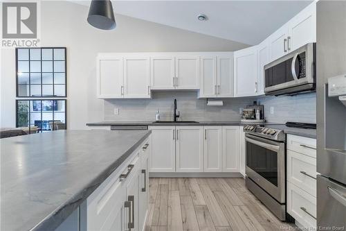 398 Glengrove, Moncton, NB - Indoor Photo Showing Kitchen With Upgraded Kitchen