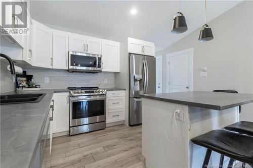 398 Glengrove, Moncton, NB - Indoor Photo Showing Kitchen With Double Sink With Upgraded Kitchen