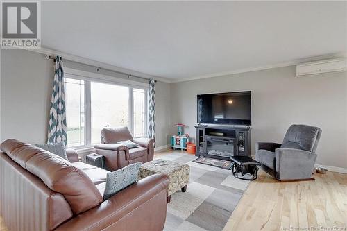 75 Randolph Street, Fredericton, NB - Indoor Photo Showing Living Room