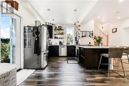 282 Elsinore Road, South Bruce Peninsula, ON - Indoor Photo Showing Kitchen With Upgraded Kitchen