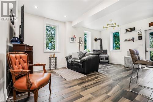 282 Elsinore Road, South Bruce Peninsula, ON - Indoor Photo Showing Living Room