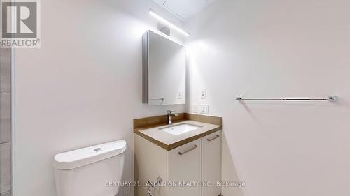 1710 - 12 Gandhi Lane, Markham (Commerce Valley), ON - Indoor Photo Showing Bathroom