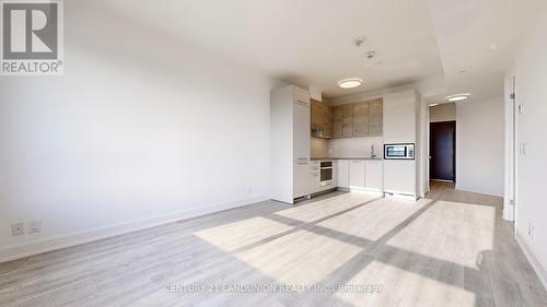 1710 - 12 Gandhi Lane, Markham (Commerce Valley), ON - Indoor Photo Showing Kitchen