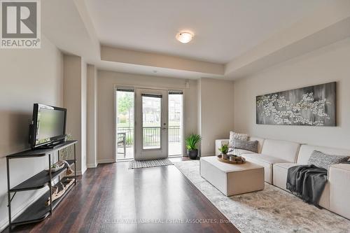 16 - 3115 Boxford Crescent, Mississauga (Central Erin Mills), ON - Indoor Photo Showing Living Room