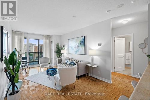 1310 - 38 Fontenay Court, Toronto (Edenbridge-Humber Valley), ON - Indoor Photo Showing Living Room