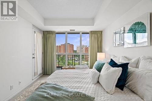 1310 - 38 Fontenay Court, Toronto (Edenbridge-Humber Valley), ON - Indoor Photo Showing Bedroom