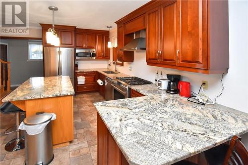 3977 Regional Road 15, Chelmsford, ON - Indoor Photo Showing Kitchen With Upgraded Kitchen