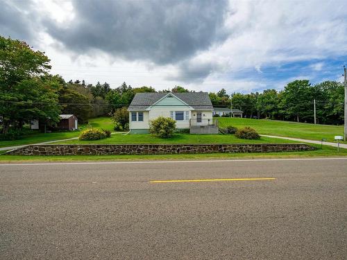 403 Shore Road, Bay View, NS 