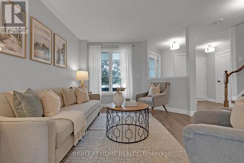 178 High Street, Clarington (Bowmanville), ON - Indoor Photo Showing Living Room