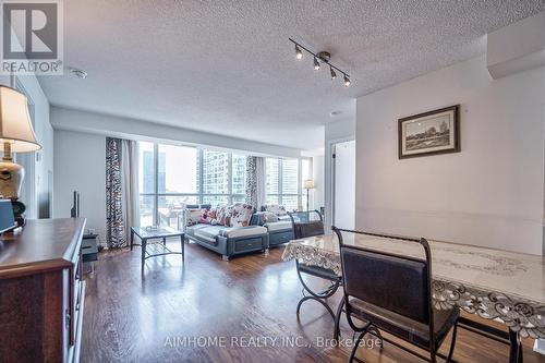 1508 - 33 Bay Street, Toronto, ON - Indoor Photo Showing Living Room