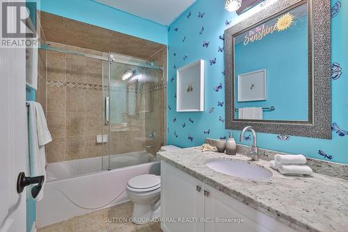 27 Asner Avenue, Vaughan, ON - Indoor Photo Showing Bathroom