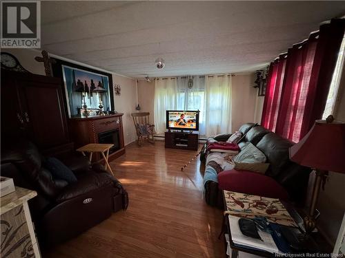 184 Logie Drive, Hampton, NB - Indoor Photo Showing Living Room