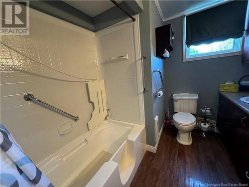 184 Logie Drive, Hampton, NB - Indoor Photo Showing Bathroom