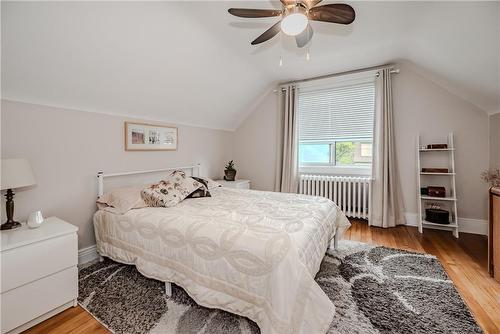 187 Grenfell Street, Hamilton, ON - Indoor Photo Showing Bedroom