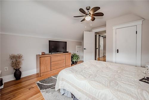 187 Grenfell Street, Hamilton, ON - Indoor Photo Showing Bedroom