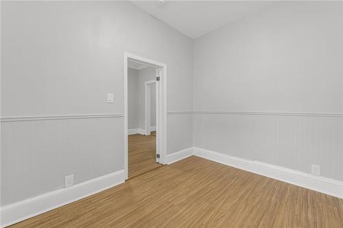 6 Ben Lomond Place, Hamilton, ON - Indoor Photo Showing Other Room