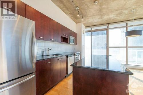 179 George Street Unit#806, Ottawa, ON - Indoor Photo Showing Kitchen With Stainless Steel Kitchen