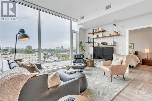 570 De Mazenod Avenue Unit#802, Ottawa, ON - Indoor Photo Showing Living Room