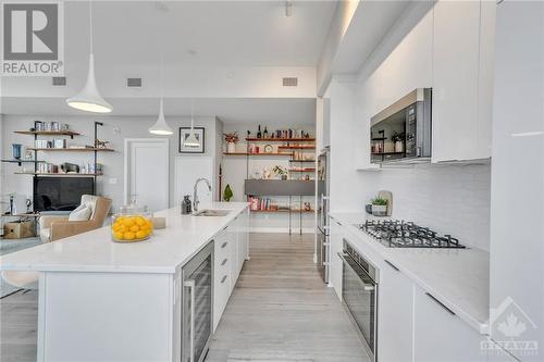 570 De Mazenod Avenue Unit#802, Ottawa, ON - Indoor Photo Showing Kitchen With Double Sink With Upgraded Kitchen