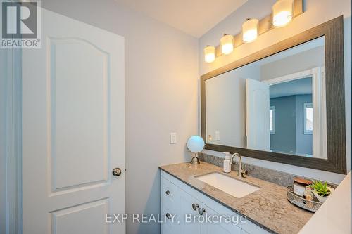 2059 White Dove Circle, Oakville (West Oak Trails), ON - Indoor Photo Showing Bathroom