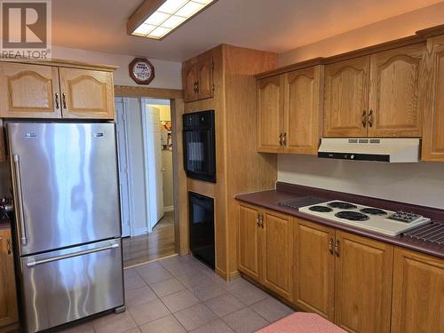 27 Carson Drive, Wabush, NL - Indoor Photo Showing Kitchen